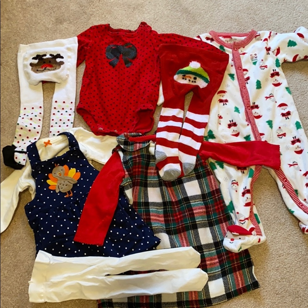 Carter’s 9 mo holiday bundle